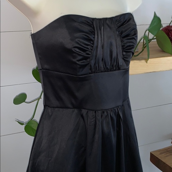 WHBM Black Cocktail Strapless Mini Dress sz 2 - Picture 2 of 7